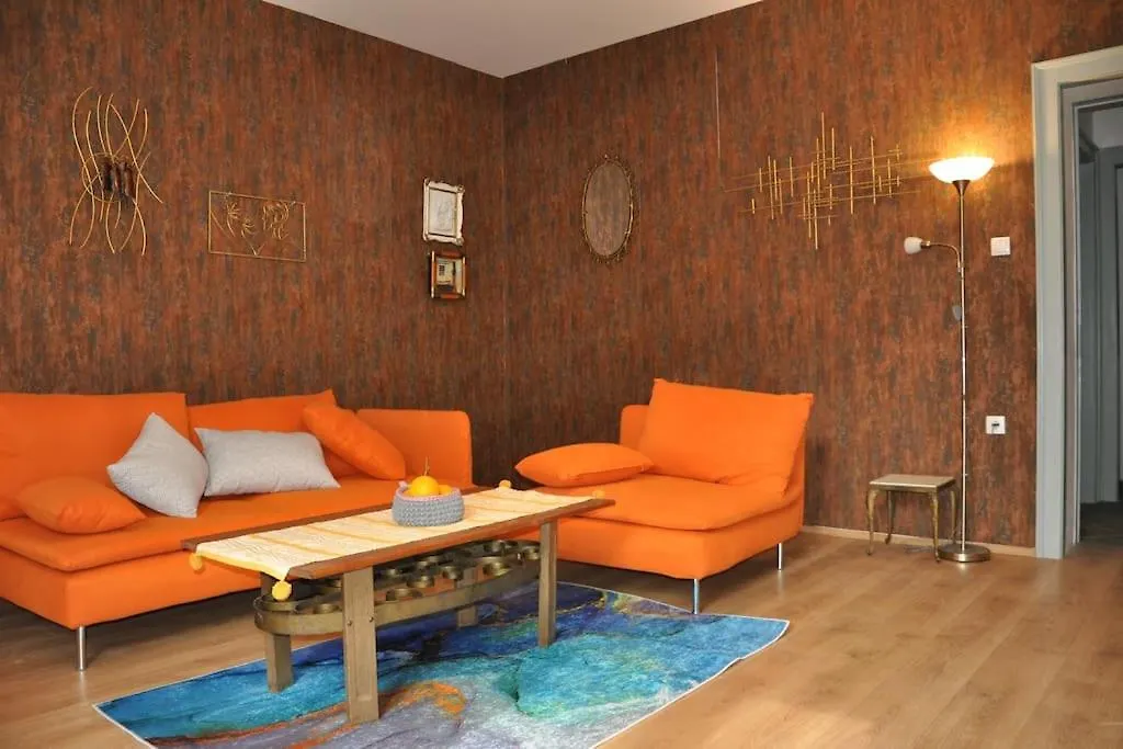 Bright And Colourful Apartment Luce -Sandy Beach Split