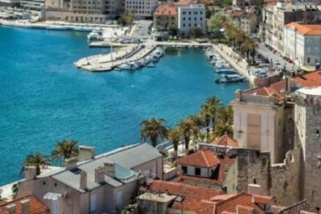 Bright And Colourful Apartment Luce -Sandy Beach Split