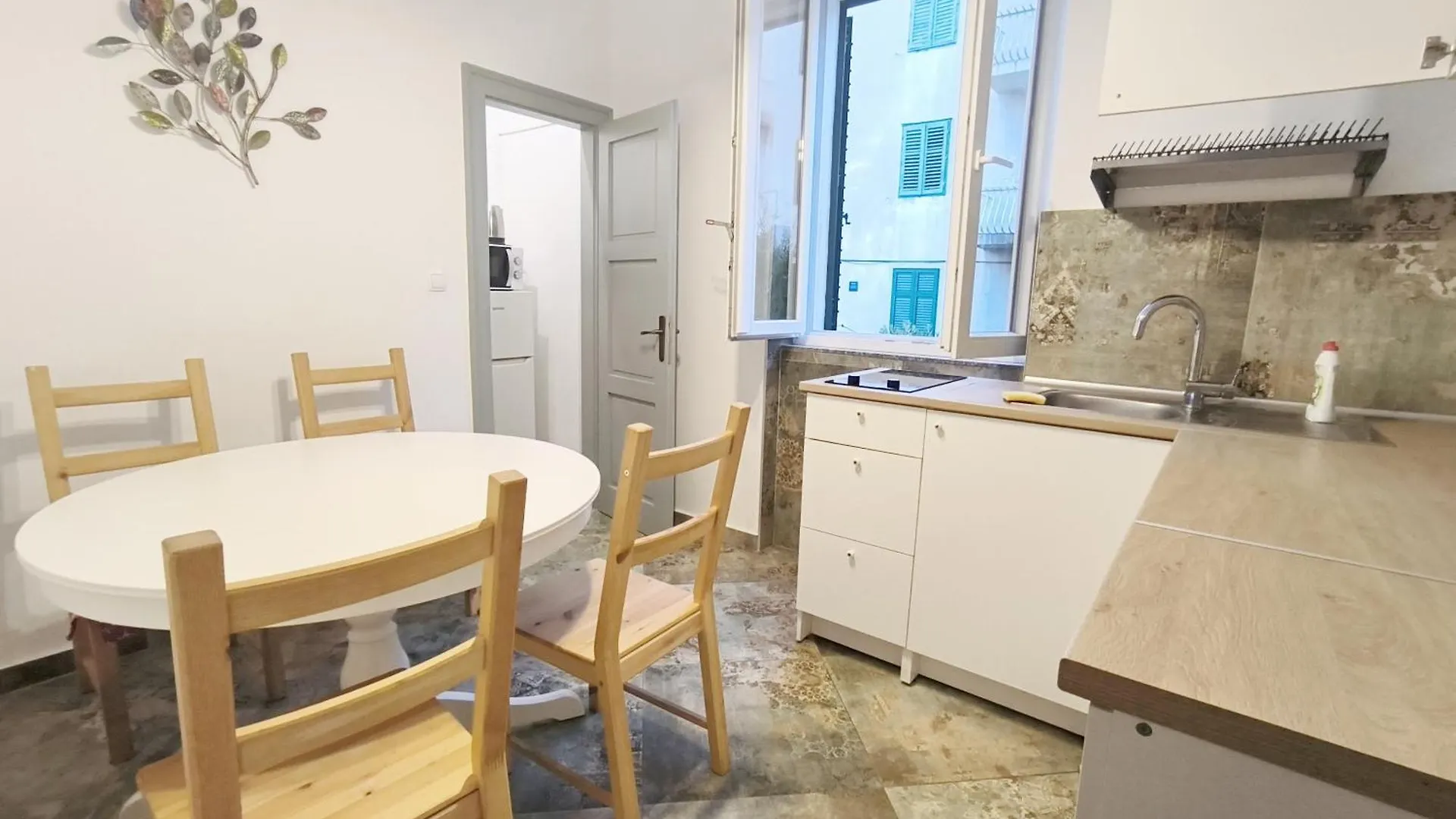 Bright And Colourful Apartment Luce -Sandy Beach Split