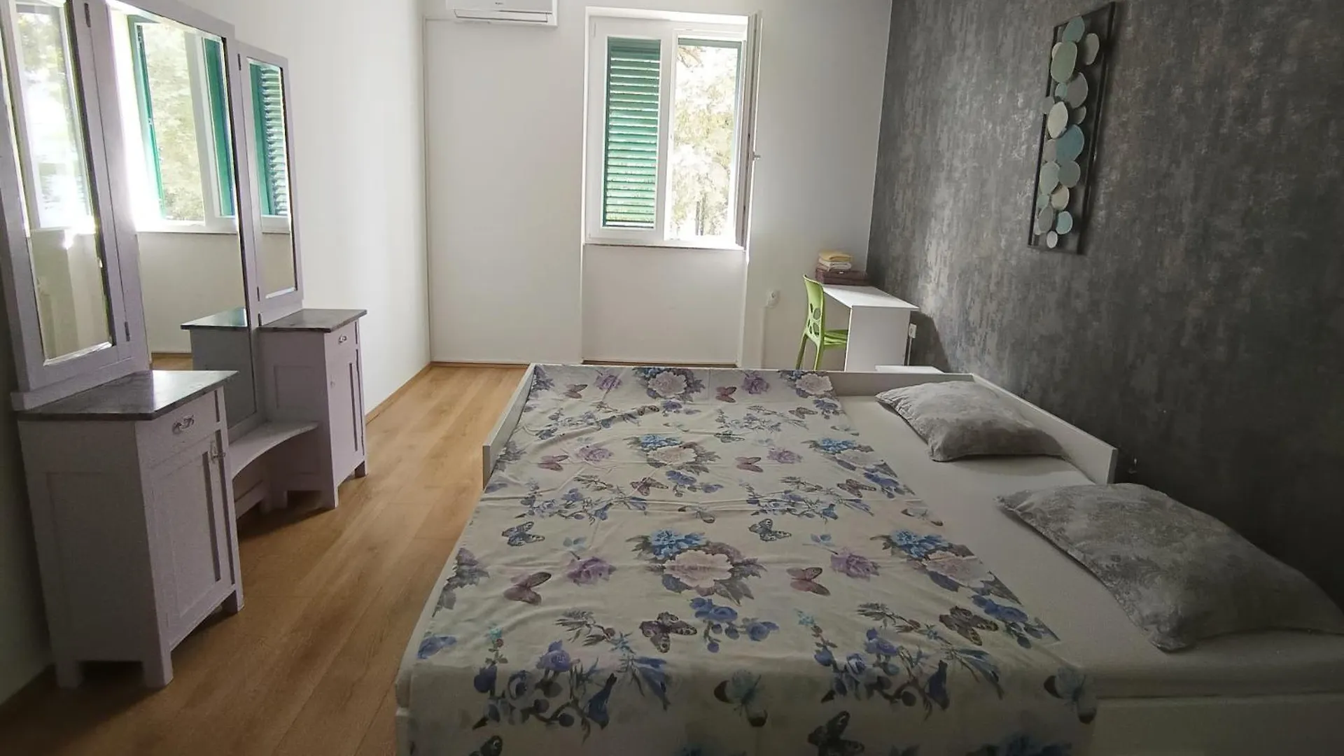 Bright And Colourful Apartment Luce -Sandy Beach Split Croatia